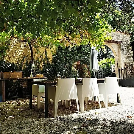 Le Bonheur- Cognac Bed & Breakfast 3*