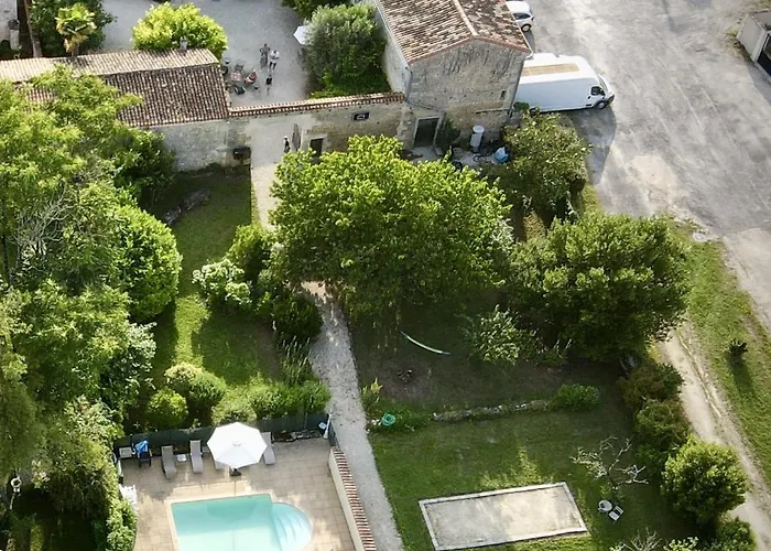 Le Bonheur- Cognac Bed and breakfast 3*